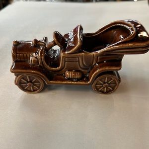 Antique Pottery Convertible Car Planter